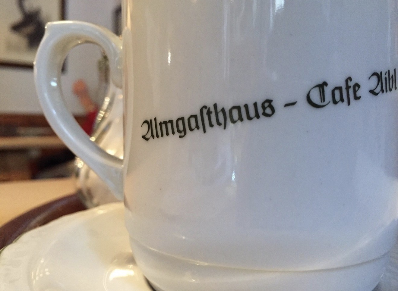 Tasse mit Aufschrift Almgasthaus – Cafe Aibl